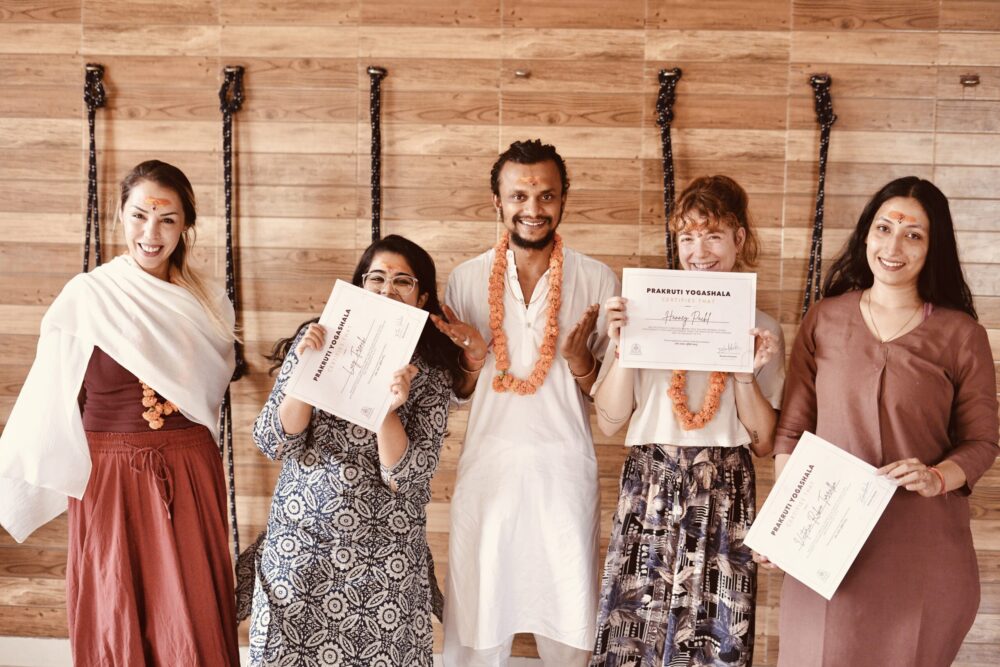 100-Hour vs 200-Hour vs 300-Hour Yoga Teacher Training: What's the Difference?